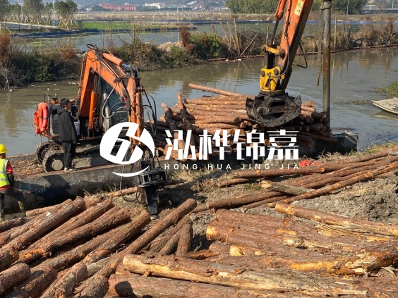 湖南松木樁批發(fā)廠家-5米松木樁批發(fā)1000根有優(yōu)惠嗎？