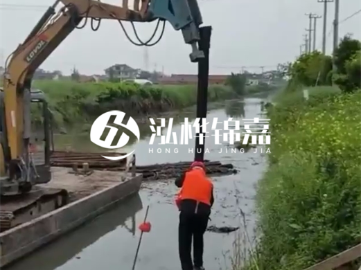 水挖打木樁專業(yè)團(tuán)隊(duì)泓樺錦嘉-最大可以打幾米的木樁？