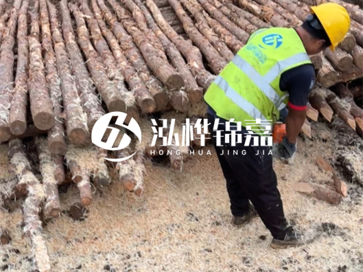 松木樁廠家泓樺錦嘉-打松木樁一天能完成多少根的施工量？