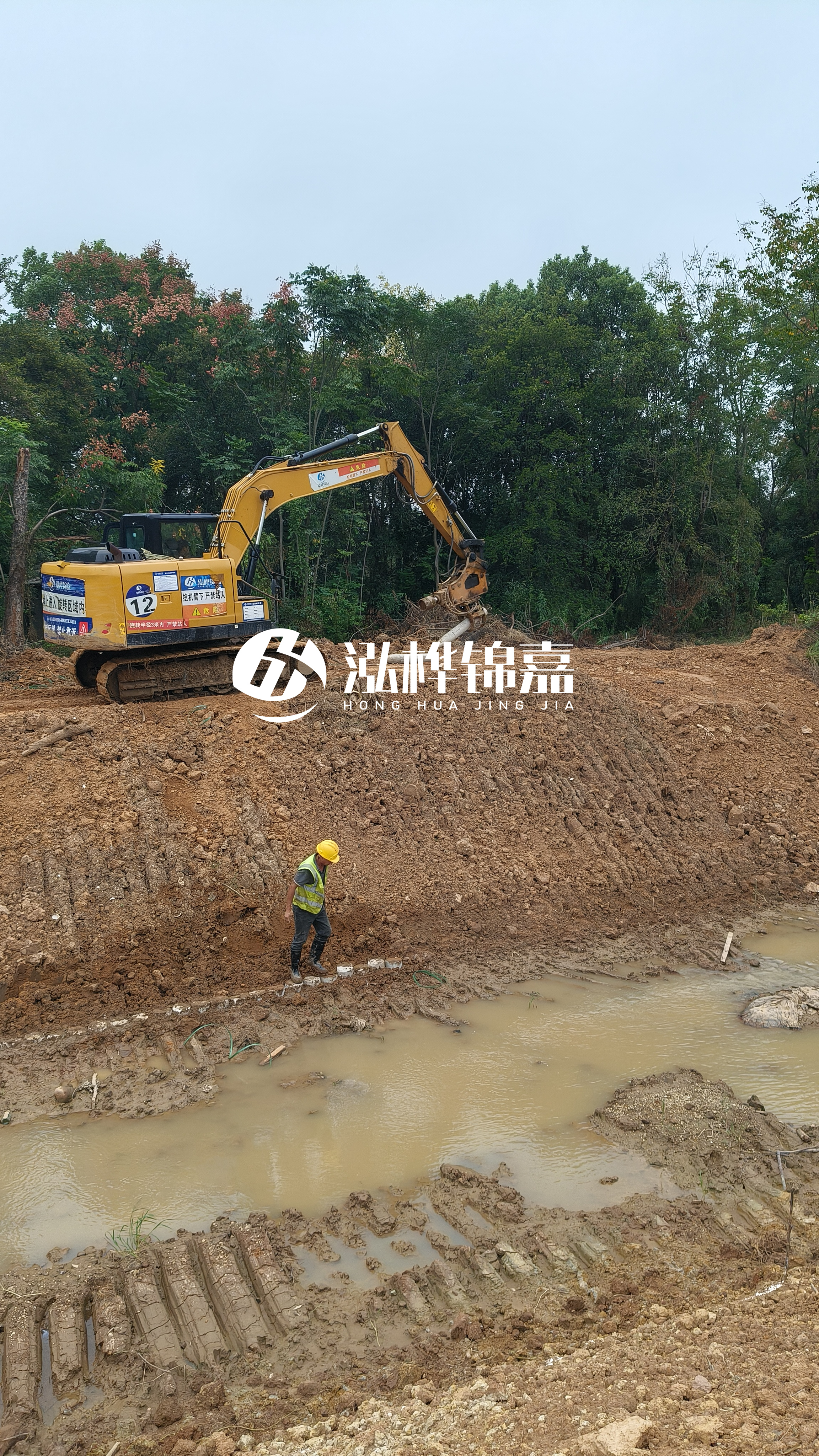 水泥仿木樁施工隊泓樺錦嘉 - 公園景觀用的水泥仿木樁一般選什么規(guī)格？